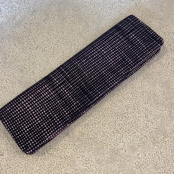 MAC Cosmetics Brush Bag - Picture 4 of 7